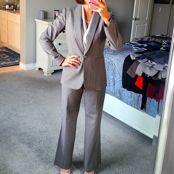 Antonio Melanie Suit: I accept most offers - Picture 5 of 11